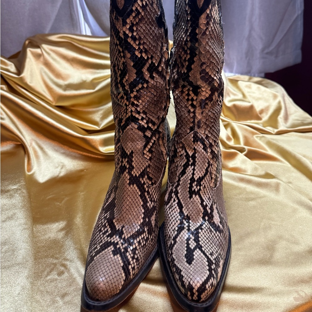 CLEARANCE: Python Women's Boots Handmade in Spain. Size 39